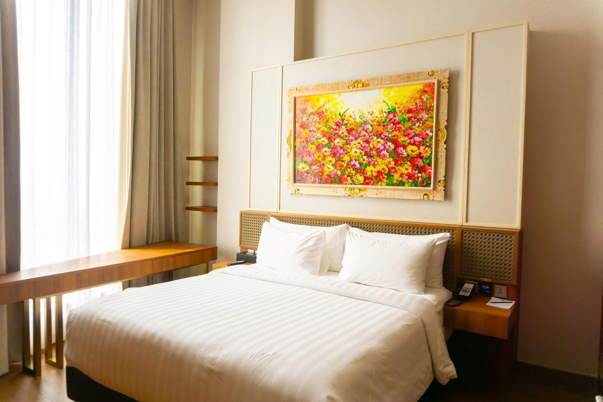 Trembesi Hotel Serpong Exterior photo
